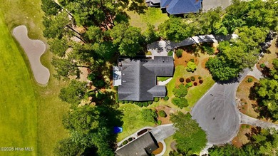 Outstanding curb appeal in this meticulously kept and upgraded - photo 5