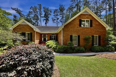 Outstanding curb appeal in this meticulously kept and upgraded - photo 6