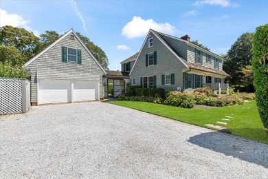 Discover this elegant Water Mill summer retreat, perfectly - photo 2
