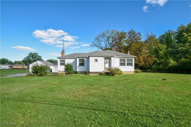 Mosquito Lake Home Sale Pending in Cortland Ohio