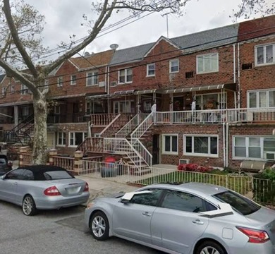 UPDATED 2,992 SQ. FT. TWO-FAMILY WITH 6 BEDROOMS | 4 BATHROOMS - photo 2