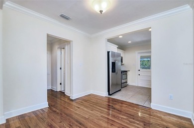 Gorgeous South Tampa House on Corner Lot, Large Fenced Yard that - photo 13