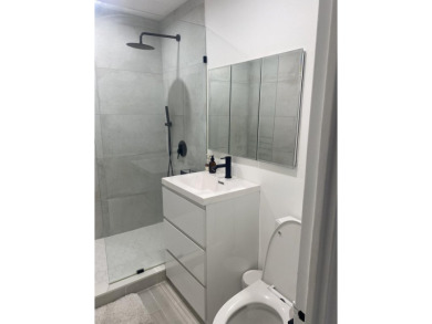 Prestigious Boulevard East top floor unit with breathtaking NYC