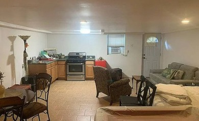 UPDATED 2,992 SQ. FT. TWO-FAMILY WITH 6 BEDROOMS | 4 BATHROOMS - photo 8