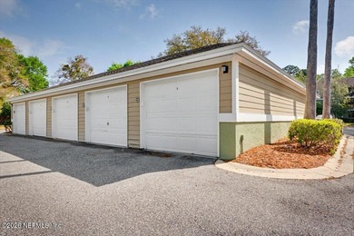Beautifully updated 2BR/2BA condo in Villas of Timberlin Park - photo 27