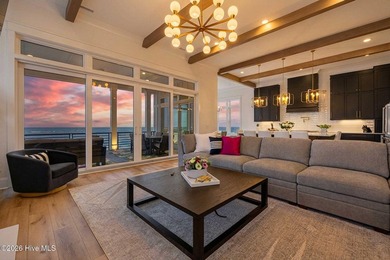 Welcome to 47 Grand View Drive in the exclusive gated community - photo 1