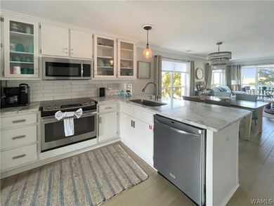 Your fully-furnished beach home in Gulf Shores awaits! Located - photo 9