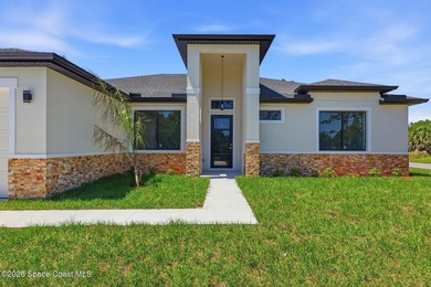 Move-in ready and perfectly positioned on a desirable CORNER LOT - photo 2