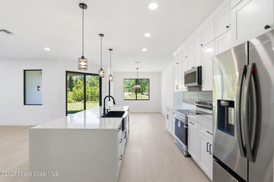 Move-in ready and perfectly positioned on a desirable CORNER LOT - photo 8