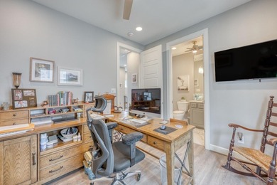 *Price Drop** Welcome to 108 Island Circle, a charming 3-bedroom - photo 9