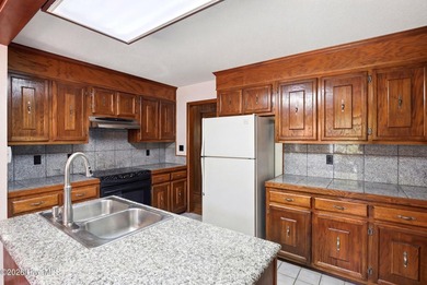 Rare Opportunity To Purchase A Country Retreat On Over 2 Acres - photo 11