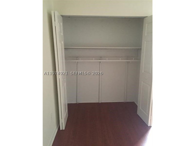 SPACIOUS 3/2 TOWNHOUSE IN GATED COMMUNITY. CONVENIENTLY LOCATED - photo 6