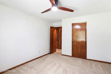 Rare Opportunity To Purchase A Country Retreat On Over 2 Acres - photo 18