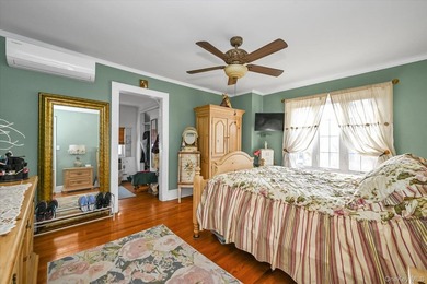 Location ! Location ! North Flushing Colonial on 4400 Sqft - photo 8