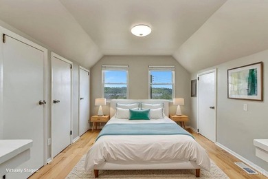 Beautifully updated Victorian offering stunning river views and - photo 19