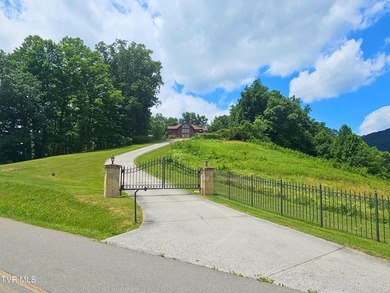 Luxury Mountain Estate on 15 Private Acres with Panoramic Views - photo 28