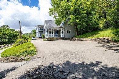 Beautifully updated Victorian offering stunning river views and - photo 30