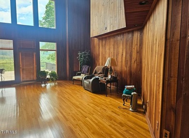 Luxury Mountain Estate on 15 Private Acres with Panoramic Views - photo 32
