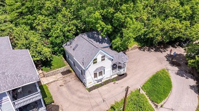 Beautifully updated Victorian offering stunning river views and - photo 36