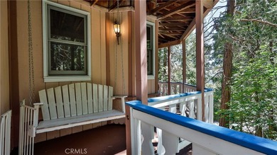 **Victorian Elegance Among the Treetops!** This large custom - photo 2