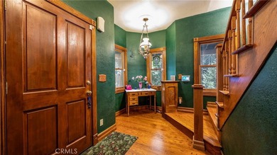 **Victorian Elegance Among the Treetops!** This large custom - photo 4