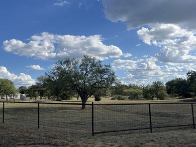 These 2 lots are cleared, fully pipe fenced and offer a little - photo 4