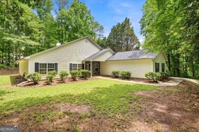 Welcome home to 359 Cannongate Road in Sharpsburg, Georgia - a - photo 1