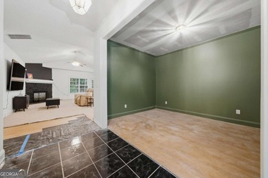 Welcome home to 359 Cannongate Road in Sharpsburg, Georgia - a - photo 4