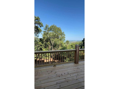 LAKE VIEWS AND ROOM TO SPREAD OUT! This beautiful home - photo 21