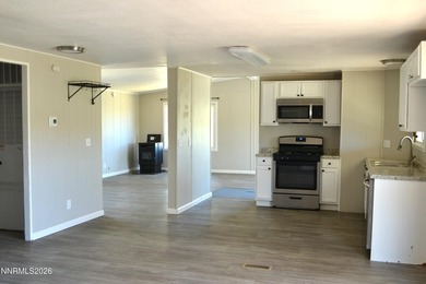 Great starter or retirement property. Very clean with an open - photo 25
