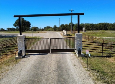 Welcome to 220 & 230 New Hope Rd in Palo Pinto Tx. Escape the - photo 6