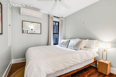 Sun-filled and thoughtfully renovated 1-bedroom in the heart of - photo 4