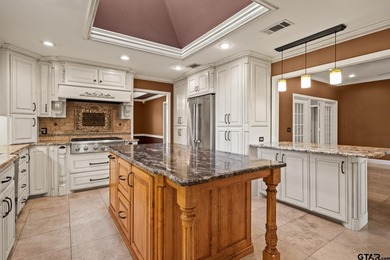 Welcome to refined living in the highly sought-after Mount - photo 15