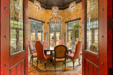 Waterfront Italian Villa in The Cascades Experience timeless - photo 15