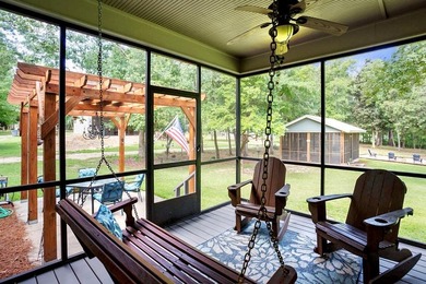 Lakefront Living at Its Finest! This beautifully remodeled 3 - photo 19