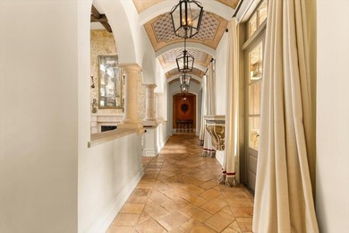 Waterfront Italian Villa in The Cascades Experience timeless - photo 21