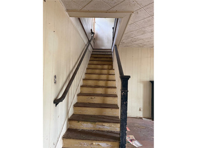 Calling All Investors !! Great potential for investors, flippers - photo 3