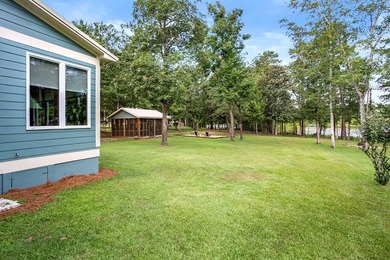 Lakefront Living at Its Finest! This beautifully remodeled 3 - photo 25