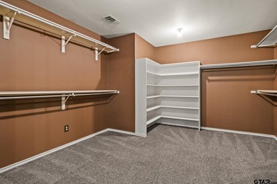 Welcome to refined living in the highly sought-after Mount - photo 27