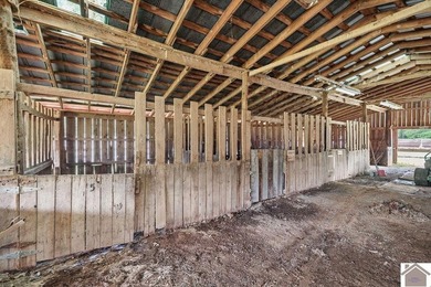 Welcome to this beautifully remodeled 3-bedroom, 1.5-bath, 1,111 - photo 28
