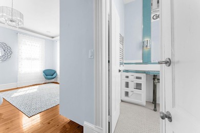 Step inside this sunny, light-filled Charleston masterpiece--a - photo 29