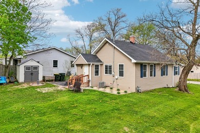 FULLY RENOVATED in 2023, this 3-bedroom home on a corner lot - photo 30