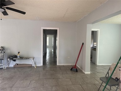 Selling AS IS! This property is perfect for investors, flippers - photo 2