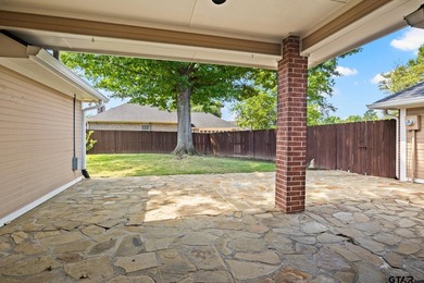 Welcome to refined living in the highly sought-after Mount - photo 33