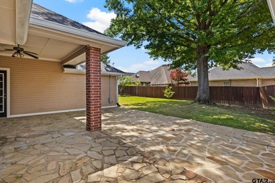 Welcome to refined living in the highly sought-after Mount - photo 34
