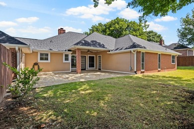 Welcome to refined living in the highly sought-after Mount - photo 35