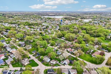 FULLY RENOVATED in 2023, this 3-bedroom home on a corner lot - photo 35