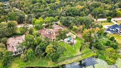 Waterfront Italian Villa in The Cascades Experience timeless - photo 39