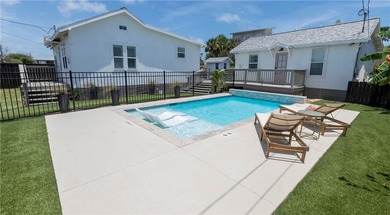 Rare opportunity to own TWO fully independent one bedroom - photo 9