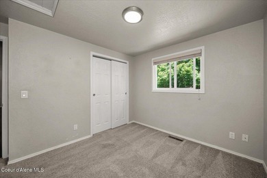 Room for everything-including the toys! This updated 4 bed, 2 - photo 23